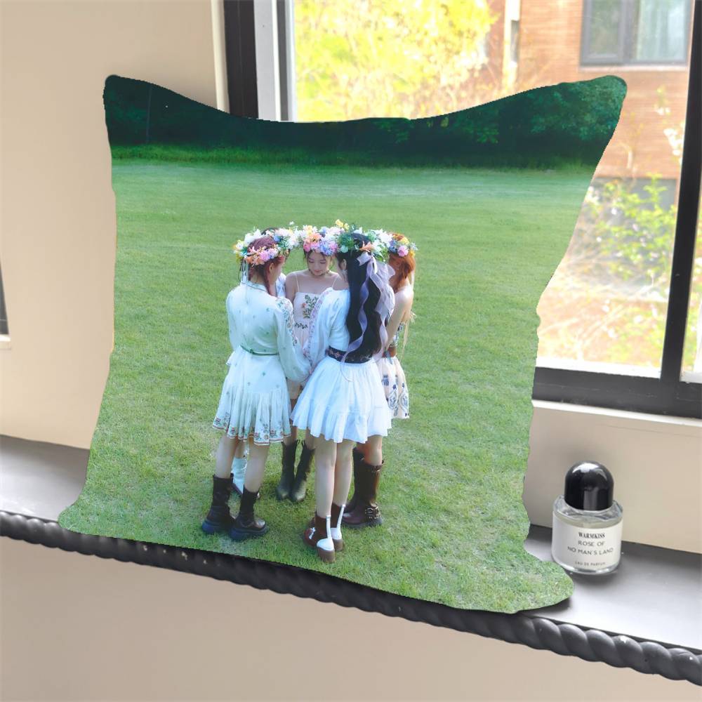 1 Stück Kpop R-Rot V-Samt Klassische Kissenhülle Quadratisch Schlafzimmer Sofa Freizeit Komfort Kissen Auto Heimdekoration Kissenbezug 40x40