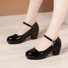 Kleine Größe 32-43 Modische flache Lackleder Schuhe Damen Plateau Pumps 2026 Herbst Med Blockabsatz Schuhe Büro Mama Tanz