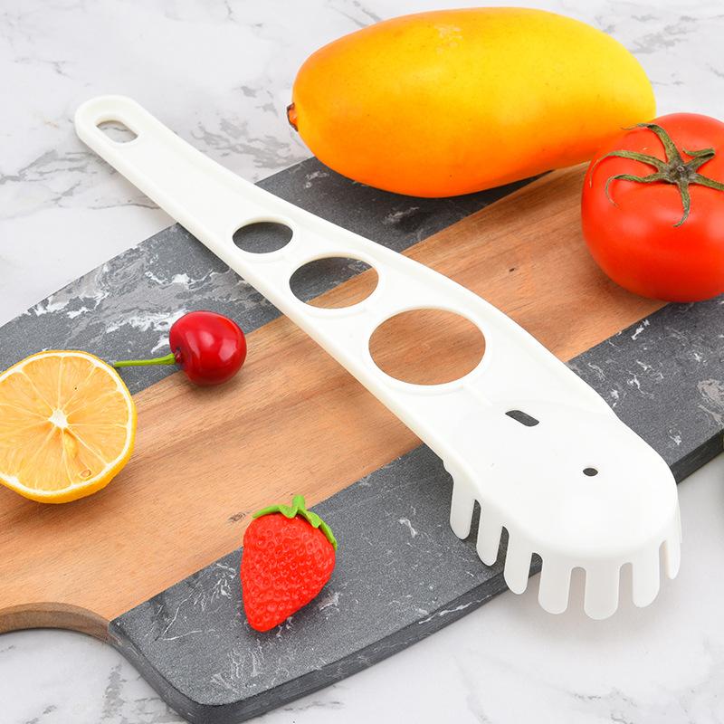Practical Pasta Noodle Spoon Pasta Scoop Colander Noodle and Egg Spaghetti Ladle Slot Spoon Nylon Colander Kitchen Gadget