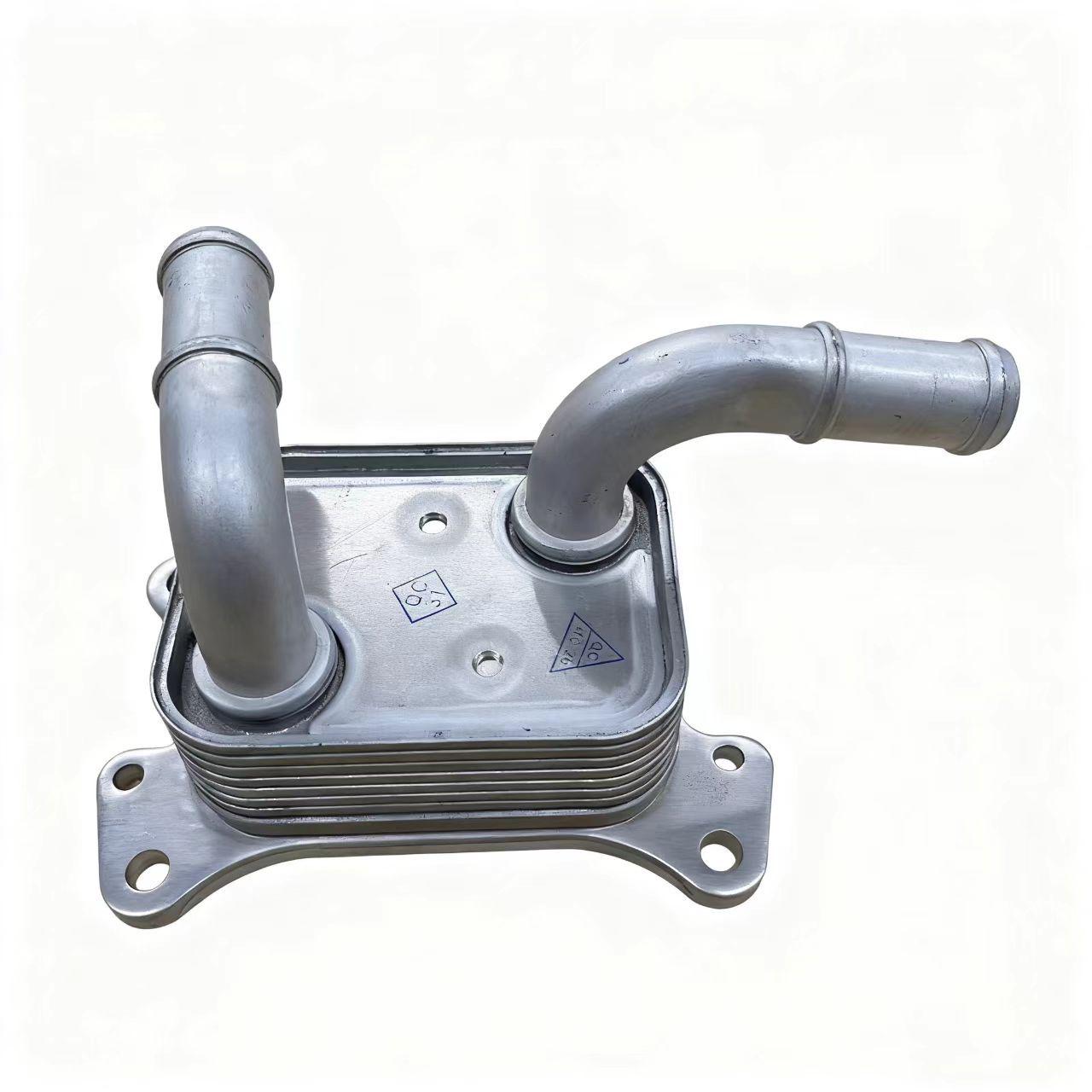 26400-2J400 Engine Oil Cooler for 2018-2021 Hyundai X35 .