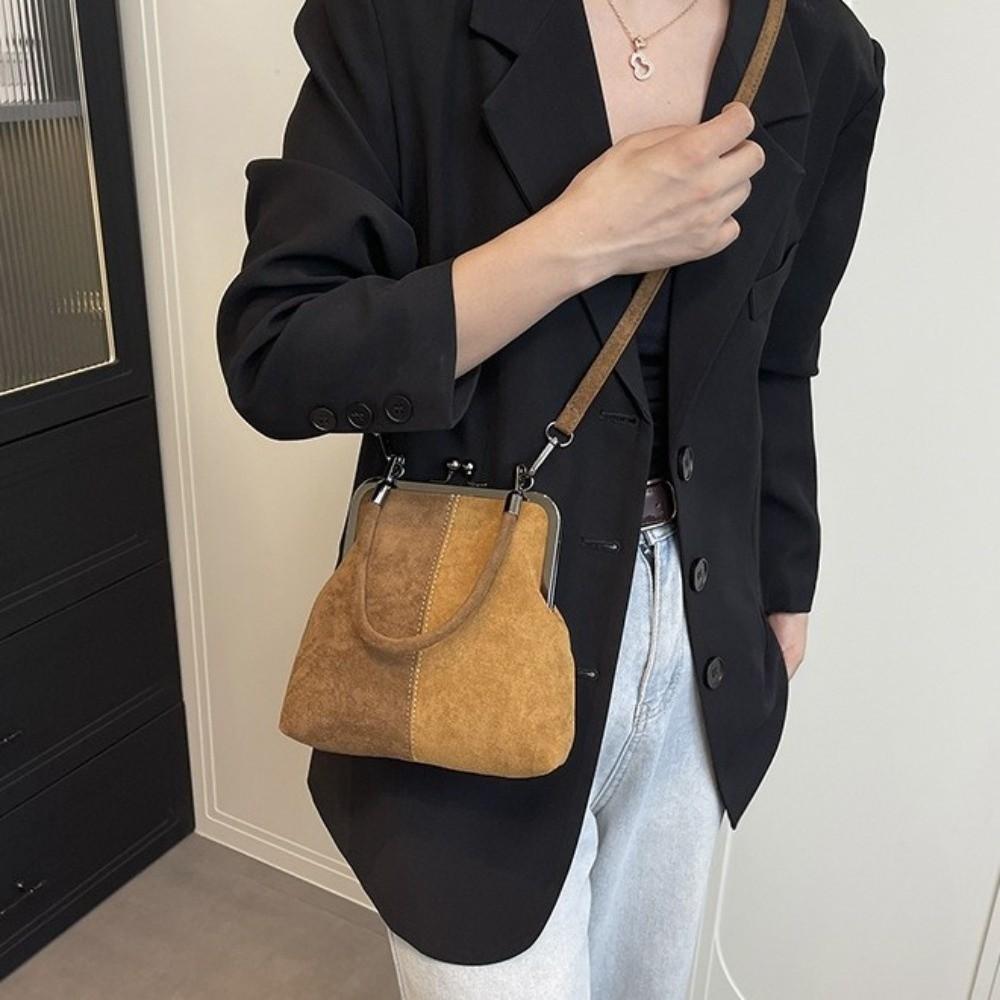 PU Retro mattierte Handtasche Kussverschluss Clutch Umhängetasche Leder Crossbody Tasche Tägliche Aktivitäten