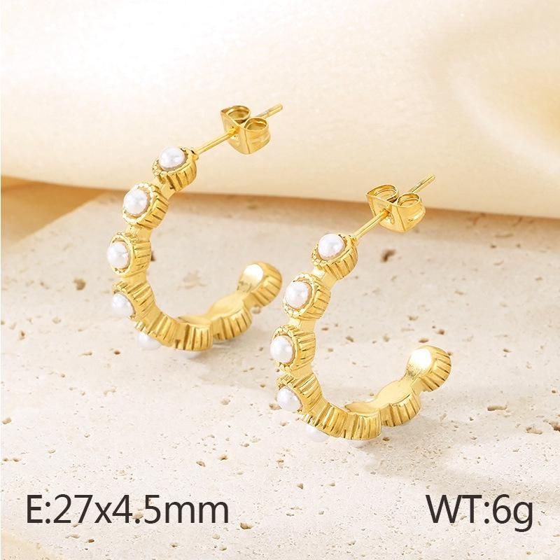 18K Gold U-Shaped Shell Pearl Stainless Steel Stud Earrings with Textured Design