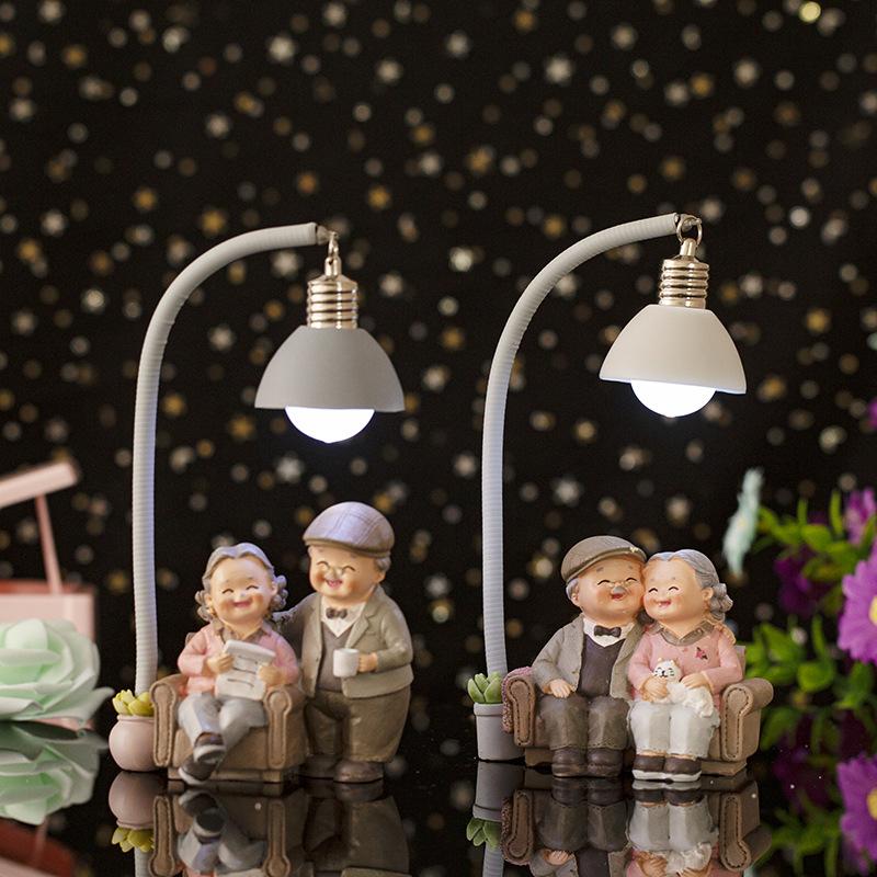 Creative Wedding Anniversary Decorations Valentine's Day Gifts for Couples Elderly Couples Home Desktop Decorations Desk Lamp