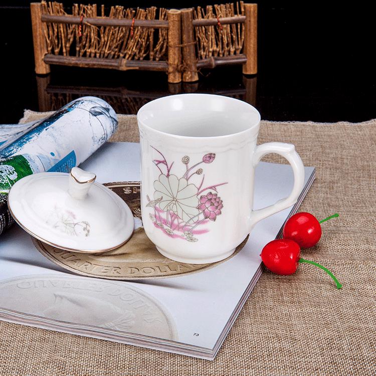 Keramiktasse mit Deckel und Henkel - Große Kapazität, Individuelles Logo, Ideal für den Heim- oder Bürogebrauch