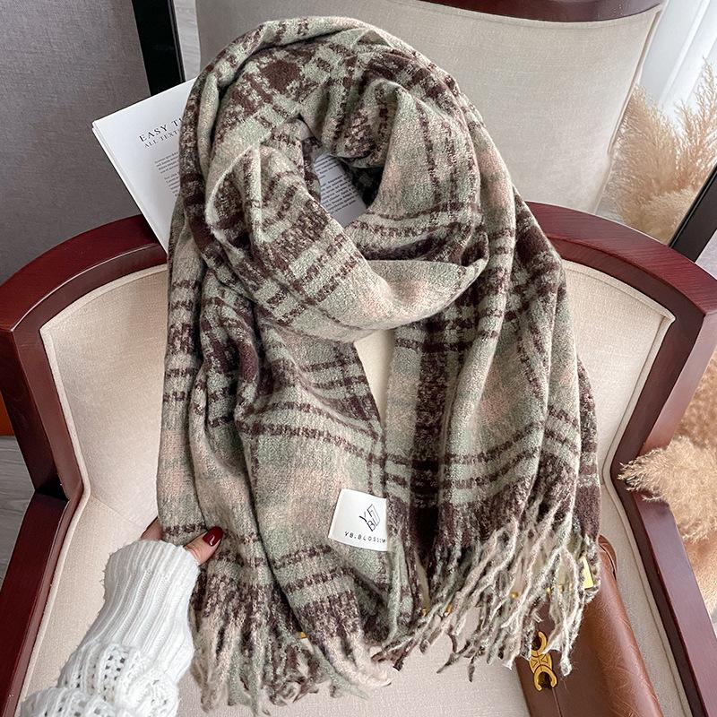 New autumn and winter scarf women's high-end atmosphere pink plaid couple shawl