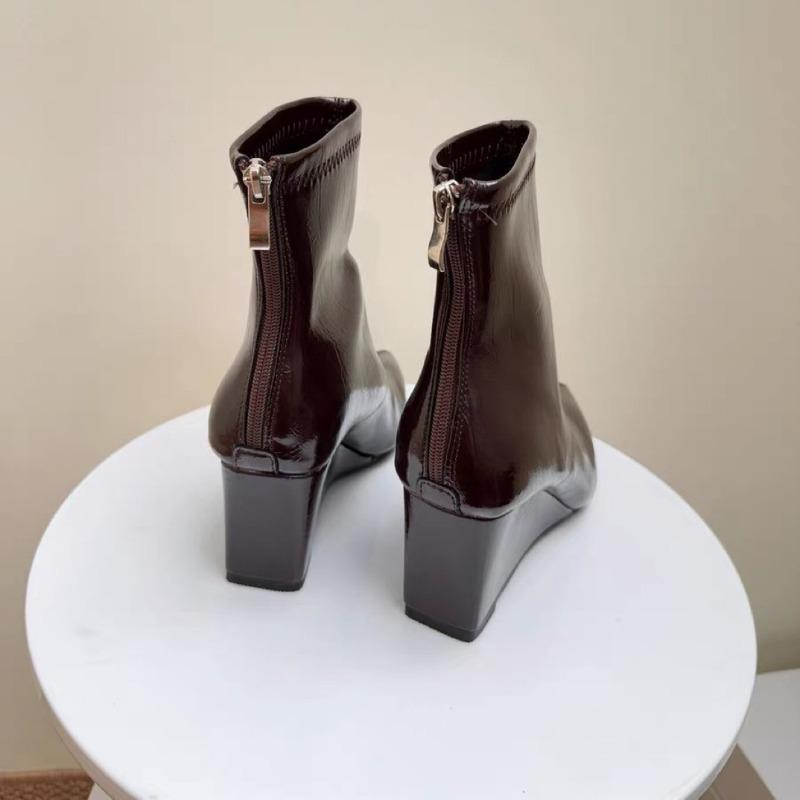 Premium texture Merad color! Brown pointed heel short boots, rear zipper thin boots, thin autumn and winter short tube