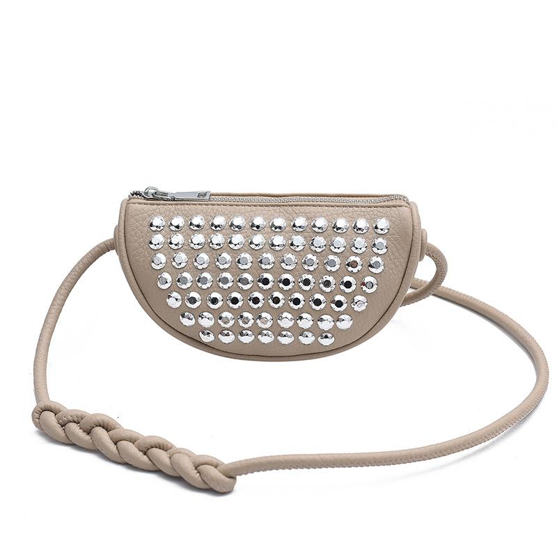 

Bags women s bag 2025 new Korean version fashion rivet personalized shoulder bag niche versatile messenger small square bag абрикосовий