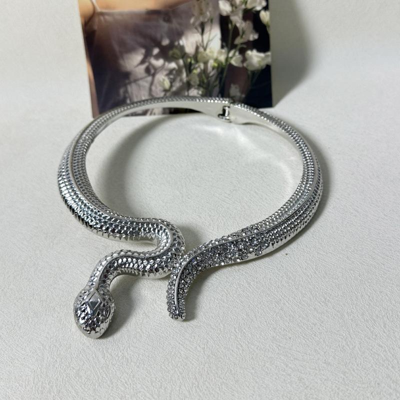 Tooxika Exaggerated Personality Diamond Encrusted Snake Opening Elastic Collar Fashion Temperament Necklace