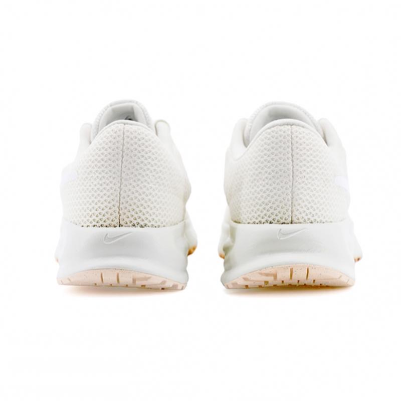 Nike הפעל את Defy