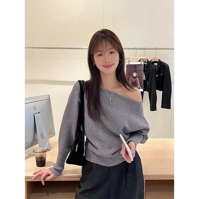 Temperament slanted shoulder one-word neck bottoming shirt women's spring relaxation loose knitted sweater with gray top inside