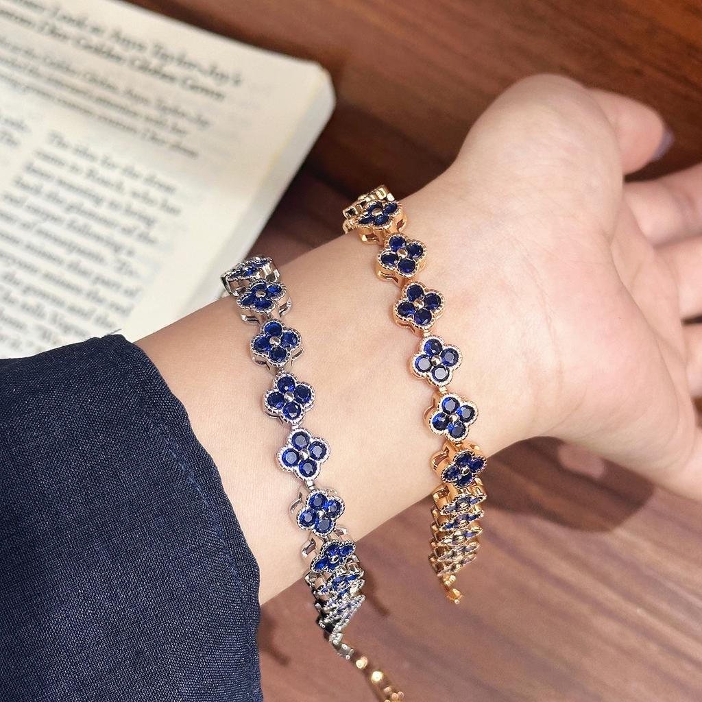New Full Diamond Four-leaf Clover Bracelet High Luxury Old Money Style Retro Colored Flower Bracelet