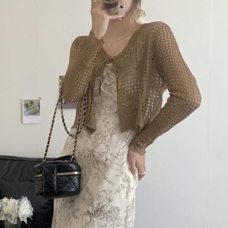 1116 spring and summer new Korean version hollow sunscreen short knitted cardigan versatile and thin lace-up shawl top women