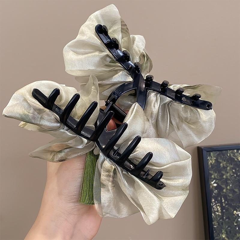 1 Stück Tinte und Tusche Stil Fransen Wolken Garn Haarnadel. Neuer Chinesischer Eleganter Mode Haifisch-Klip. Haarschmuck für den Alltag, Reisen und Partys