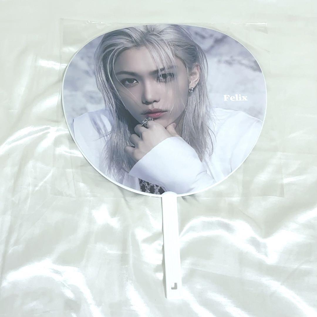 

[USED] Straykids Felix Giant Pop-up Fan