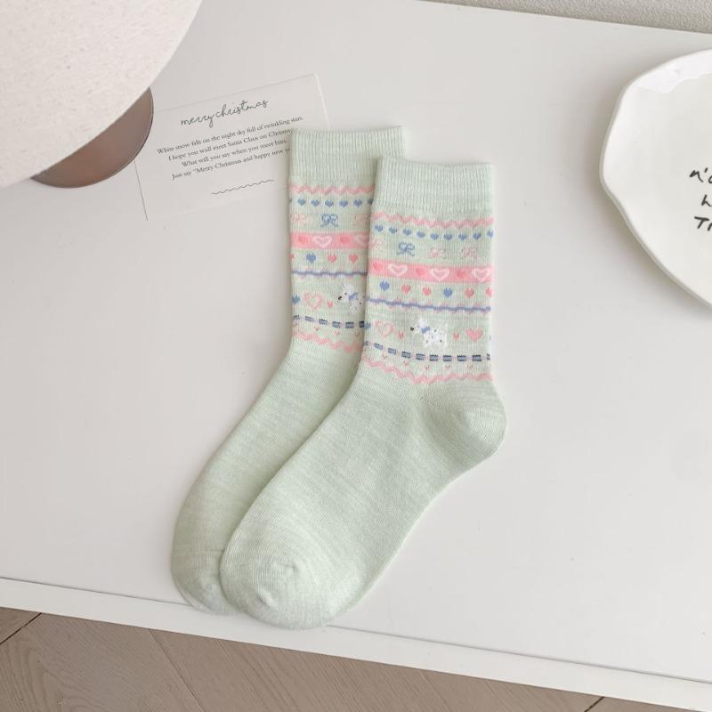 Ladies Spring and Summer Thin Fresh Sweet Sweat Absorbing Breathable Leisure Commuting Tube Cotton Socks