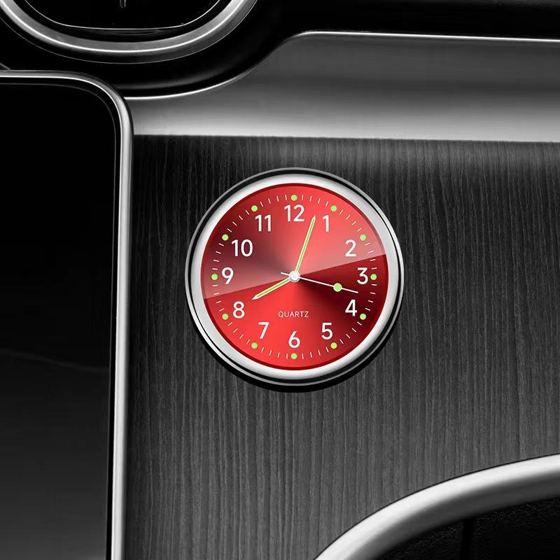 Luxuriöse Auto-Armaturenbrettuhr – Premium-Mini-Quarzuhr für den Autoinnenraum, modernes Design, Autodekor-Zubehör