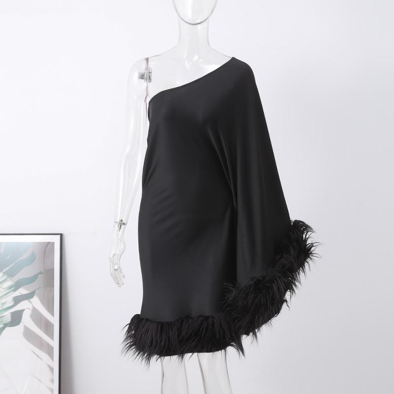 

Пышное перьевое сексуальное платье на одно плечо для женщин, свободное, с длинным рукавом, с открытыми плечами, элегантные вечерние платья, летнее женское мини-платье L чёрный
