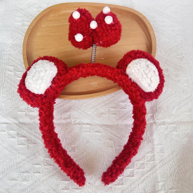 Cartoon Plush Headband: Cute Hair Accessory for Women & Kids, Perfect for Face Washing