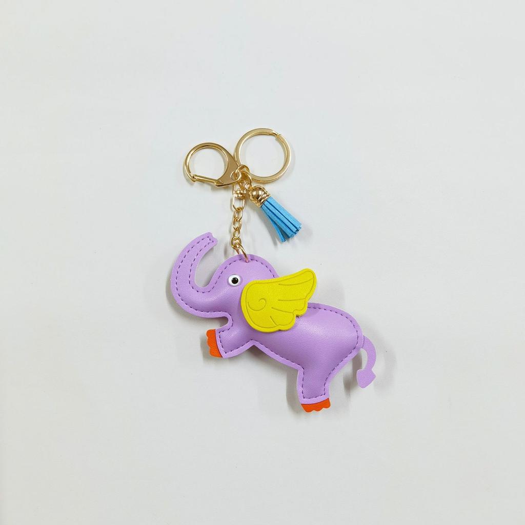 Creative flying elephant car keychain pendant leather bag pendant cute personalized car rearview mirror schoolbag pendant