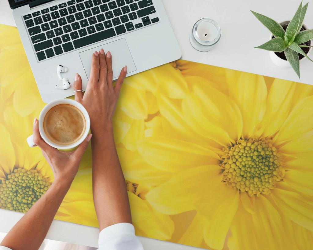 Anti-Slip Protective Desk Mat with Sunflower Graphics 120x60 cm