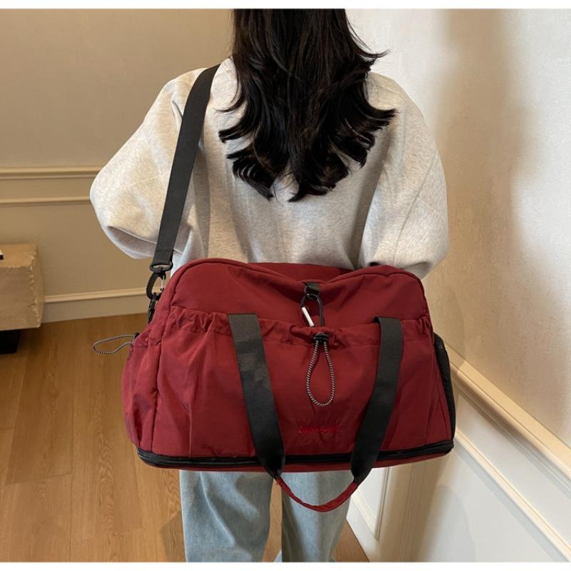 Large capacity messenger business travel luggage women's new leisure sports fitness portable short-distance travel bag