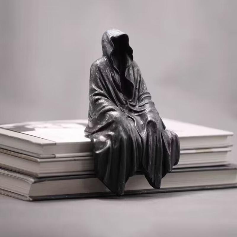 2023  Reaping Solace The Reaper Sitting Statue Gothic Desktop Resin Black Sculptures For Home Decor Ornament