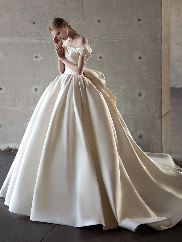 Princess Style Wedding Dress 2026 New Vintage Satin Long Tail Floor Length White Bride Small Size One Shoulder Strap