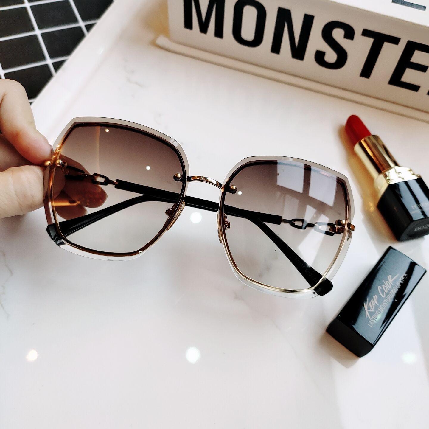 

Солнцезащитные очки для женщин, модные градиентные женские солнцезащитные очки «кошачий глаз», интернет-знаменитости, ретро-очки с большой оправой и бриллиантами source factory straight hair