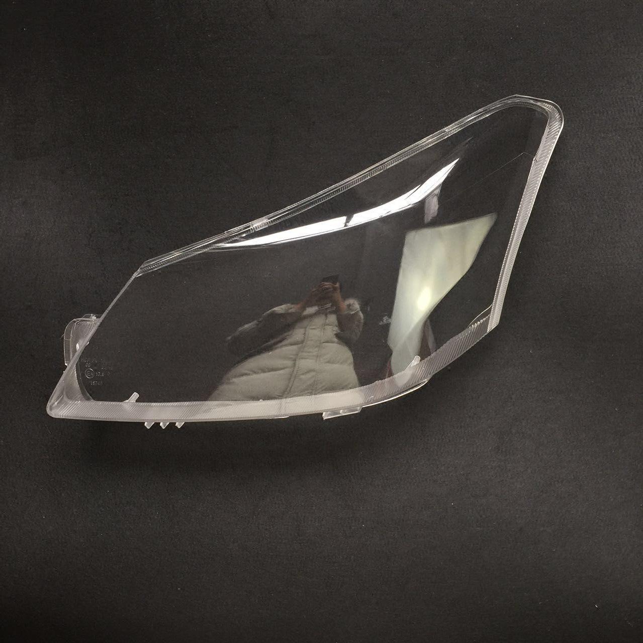 

Chery E5 2010-2013 Замена поликарбонатной фары High Transparency, Passenger Side