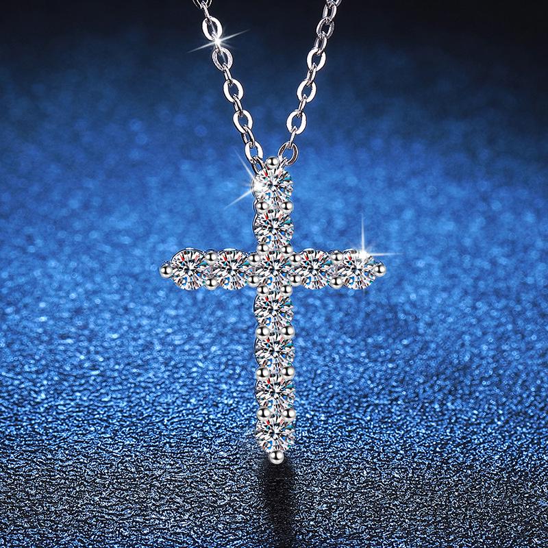 S925 Sterling Silver Moissanite Cross Necklace for Women - Elegant Full Diamond Pendant in Simple Fashion Design.