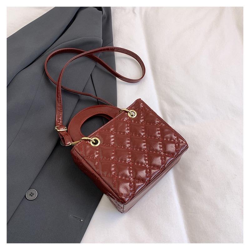

Solid color new version retro simple diamond embroidery thread casual shoulder crossbody portable small square bag woman