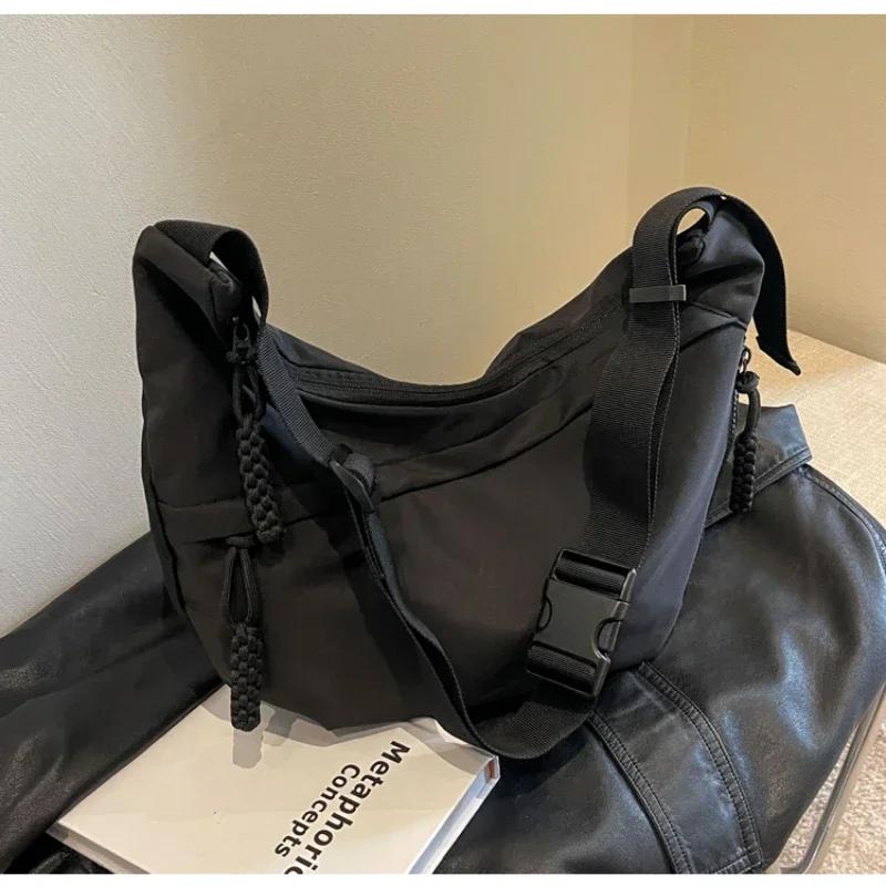 Zippered Nylon Crossbody Bag Luxury Designer Casual Handbag Solid Hobo High Capacity Shoulder Bag Premium Durable