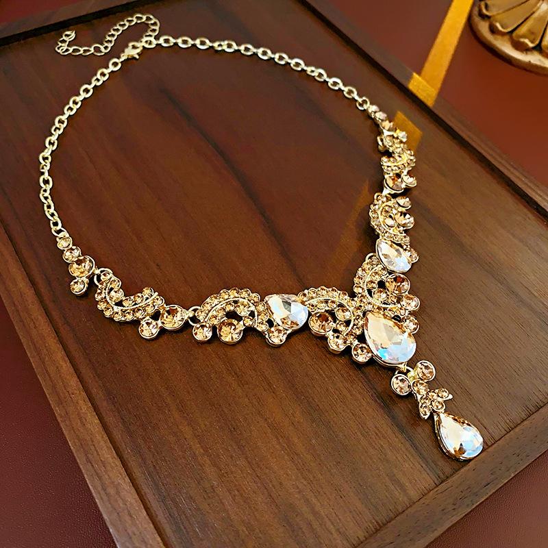 GemChic Women's New Exquisite Alloy Hollow Branch Crystal Rhinestone Drops Collarbone Necklace Earrings Two Piece Set Birthday Christmas Jewelry Gift