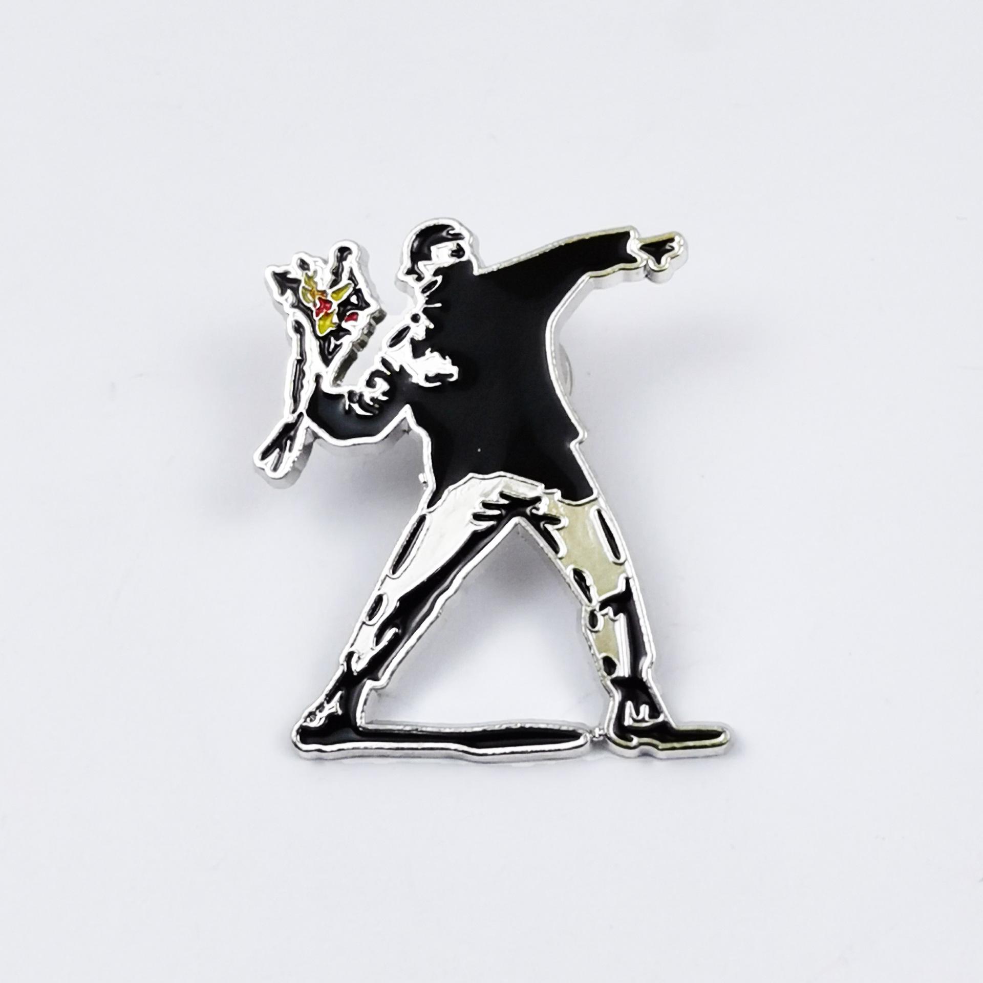 Creative Cartoon Heart Balloon Girl Brooch - Fashionable Alloy Badge for Backpack Decoration