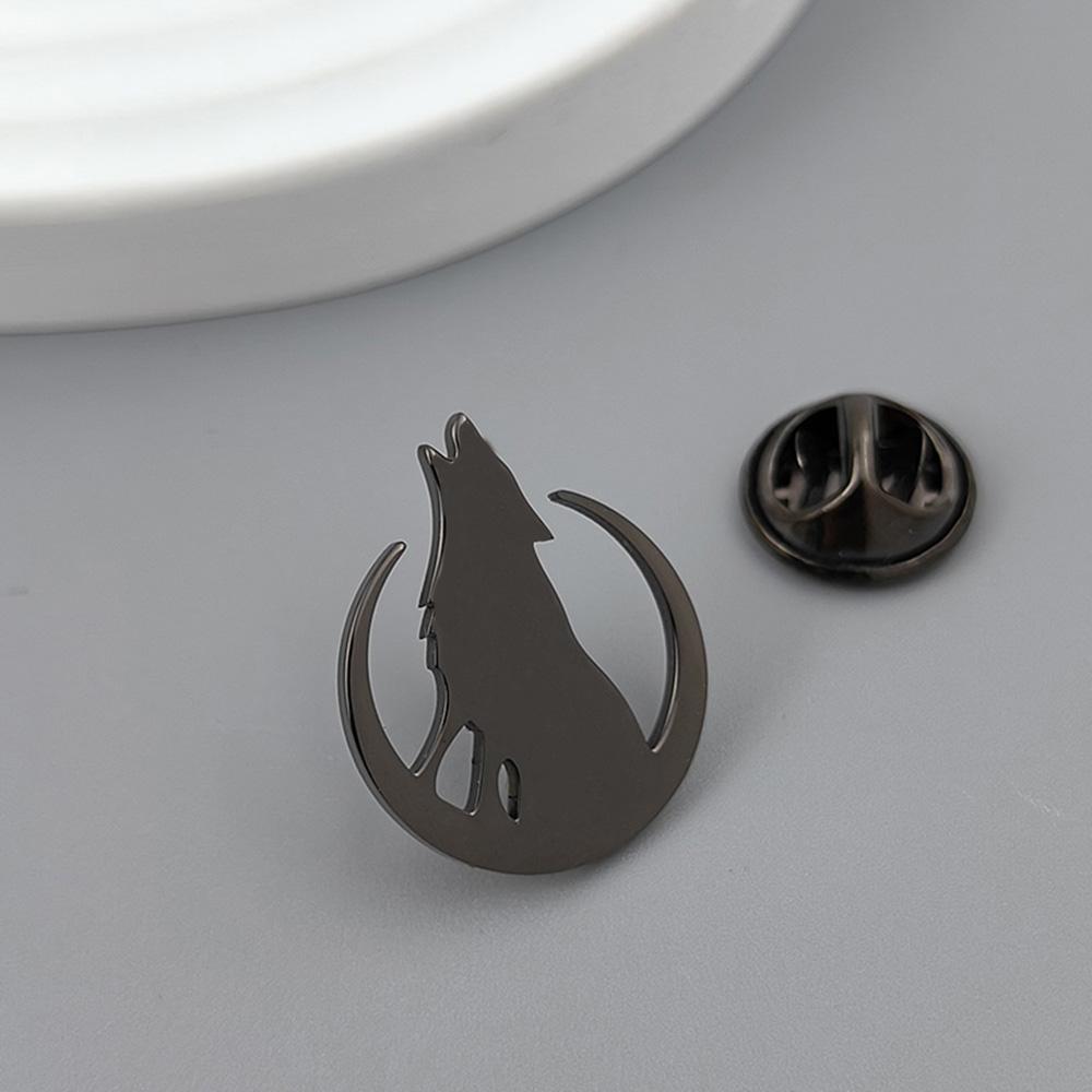 Moon Wolf Howl Gold-plated Badge, Women's Anti-exposure Buttons, Suit Lapel Pin, Collar Brooch, Formal Accessories