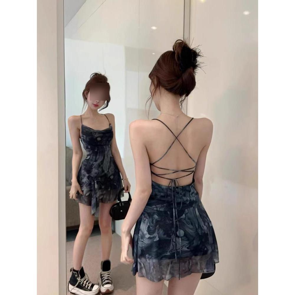 

Женский летний дизайн, европейский и американский стиль spice girls, принт тай-дай, платье-майка без рукавов, перекрещенная спина, открытая спина, асимметричная короткая юбка M- (recommended 90-50kg)