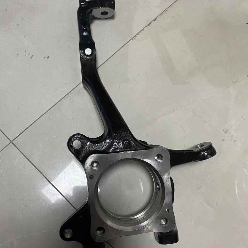 Right Steering Knuckle 43211-KK010 for Japanese Cars
