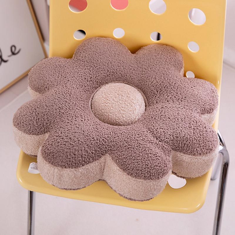 

Colorful Plush Flower Cushion Sofa Cushion Pillow Dopamine Room Gift Decoration шоколадний