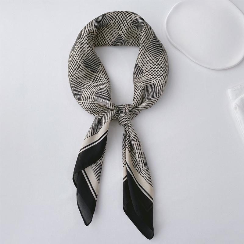 Paisley Print Silk Square Scarf Women Luxury Design 70*70Cm Soft Satin Hairband Neckerchief Office Hijab Headband Foulard Gift