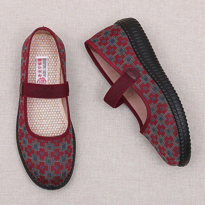 2024 new spring and summer walking shoes women s casual versatile sports non-slip soft sole autumn mesh lightweight mother shoes 35 красный 1584₽