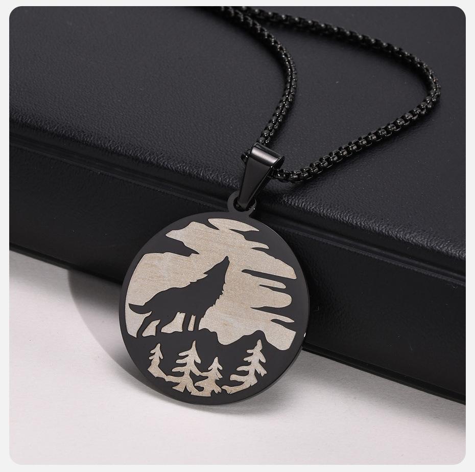 New Viking Wild Wolf Forest Circle Pendant Hip Hop Titanium Steel Necklace for Men