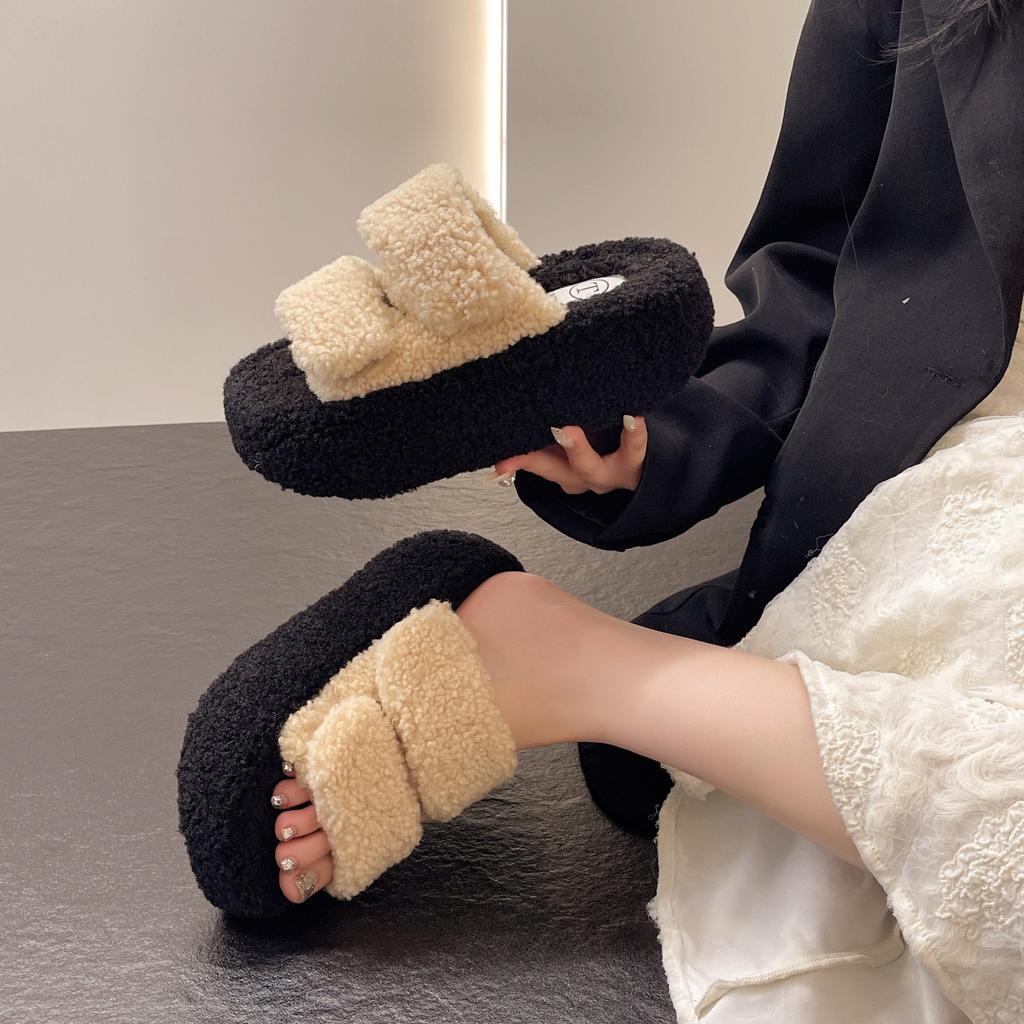 Premium Lamb Wool Thick-bottomed Wool Slippers for Women's Wear 2025 New Autumn and Winter Super Fire Home Warm Cotton Slippers
