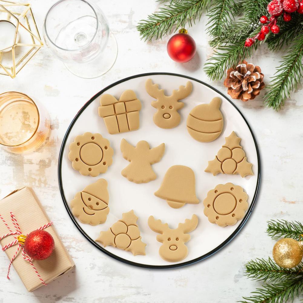 Charming Christmas Baking Accessories Christmas Cookie Stamps Christmas Cookie Cutter Set with 3d Mini for Baking for Holiday