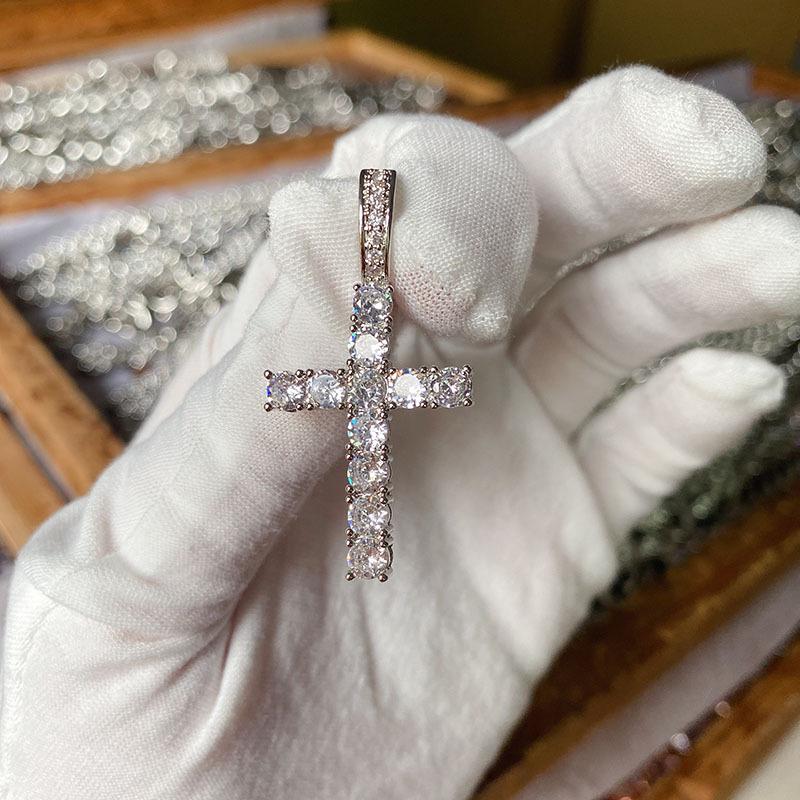 Men's Fashion Copper Zircon Cross Pendant Necklace - European & American Style