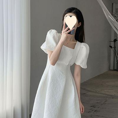 2024 Summer Chic: French-Inspired White Jacquard Dress with Square Collar