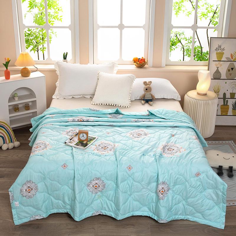 Summer Cool Cotton Quilt - Perfect for Air Conditioning and Company Anniversary Gifts