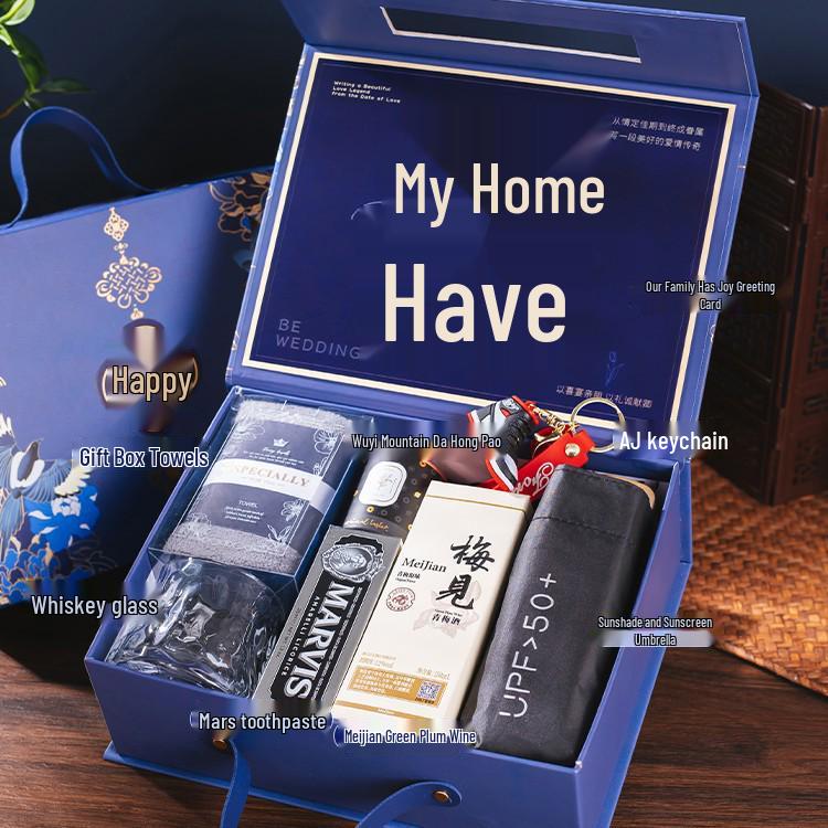 Groomsman Wedding Gift Box: Practical Favors for Men and Family