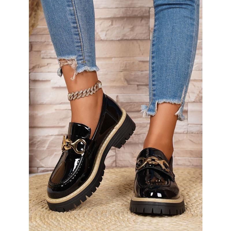 Vintage Metal Chain Platform Low-top Shoes 2025 Autumn New Muffin Plus Size British Style Small Leather Shoes for Women