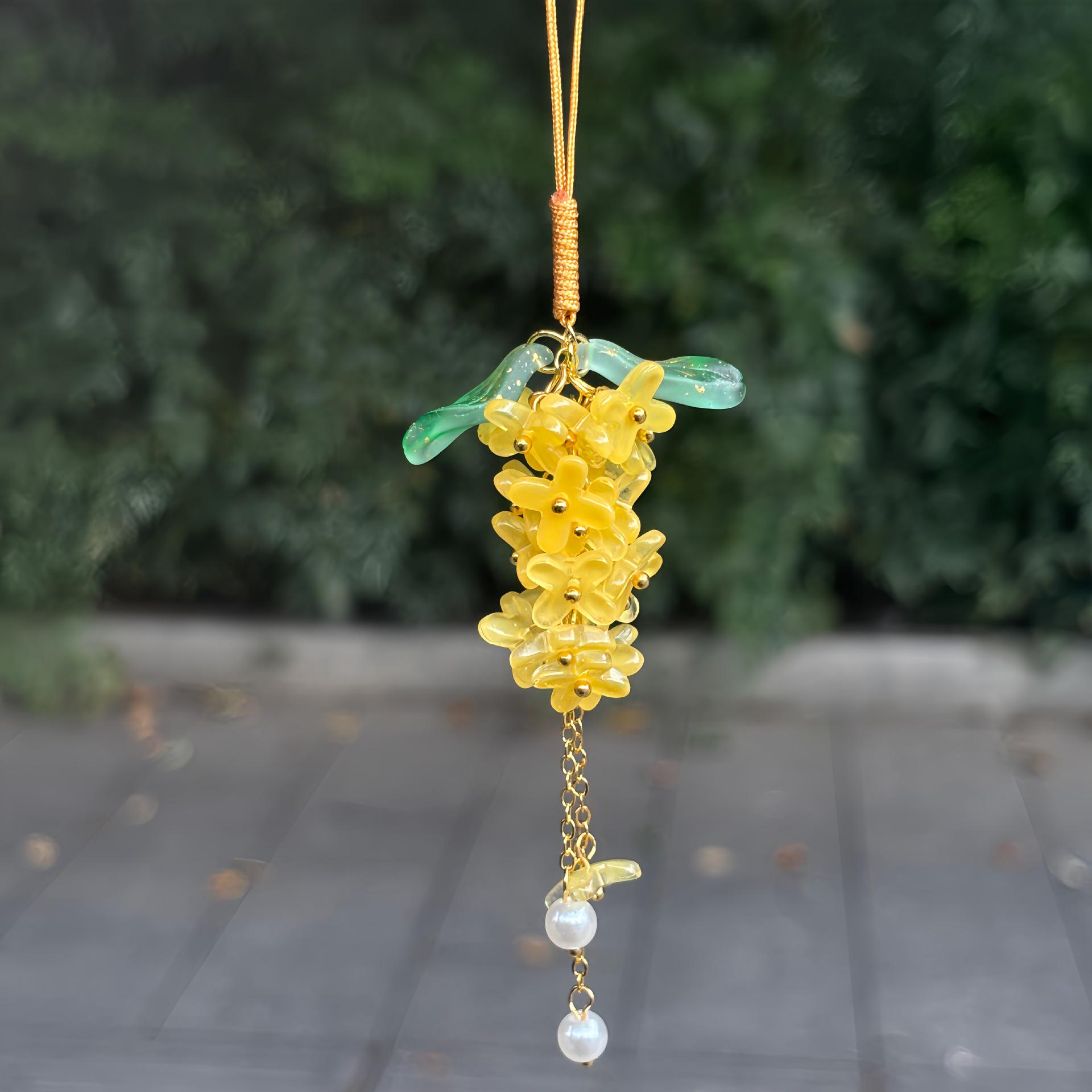 

Osmanthus Cell Phone Lanyard: Stylish Tassel & Fresh Small Bag Pendant for Fashion-Forward Versatility 99