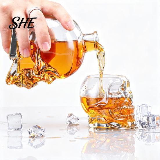 Decanter per Vino e Whiskey a Forma di Teschio, Vetro 3D per Liquori con Tappo, Dispenser Novità per Decorazione Bar da Uomo, Bar Domestico, Regalo Gotico Unico Soffiato a Mano